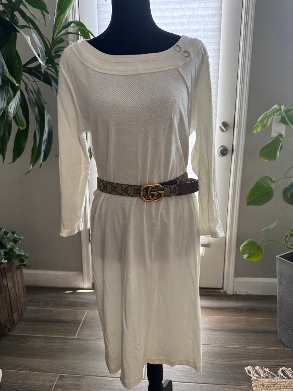 New with Tags Off White Causal Dress (Belt not included)